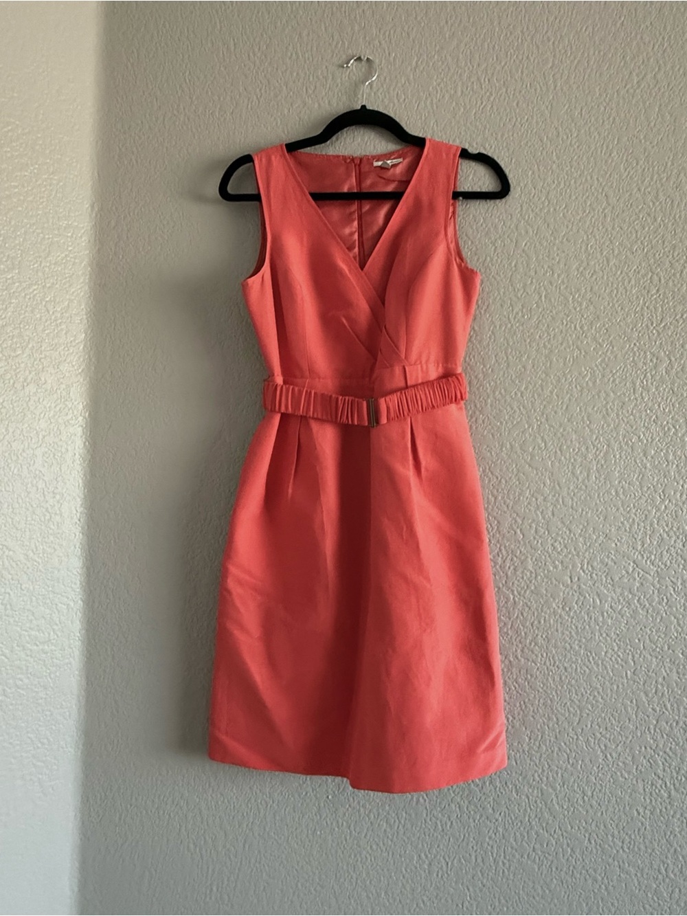 Halogen Coral V-Neck Sleeveless Midi Dress